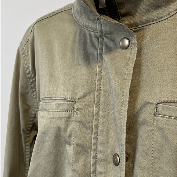 L.L. Bean Women’s Cotton Utility Jacket - Picture 7 of 15